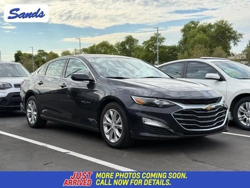2023 Chevrolet Malibu 1LT photo 1