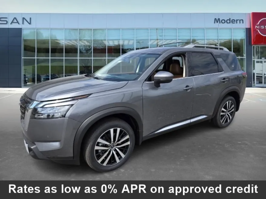 2025 Nissan Pathfinder Platinum photo 1