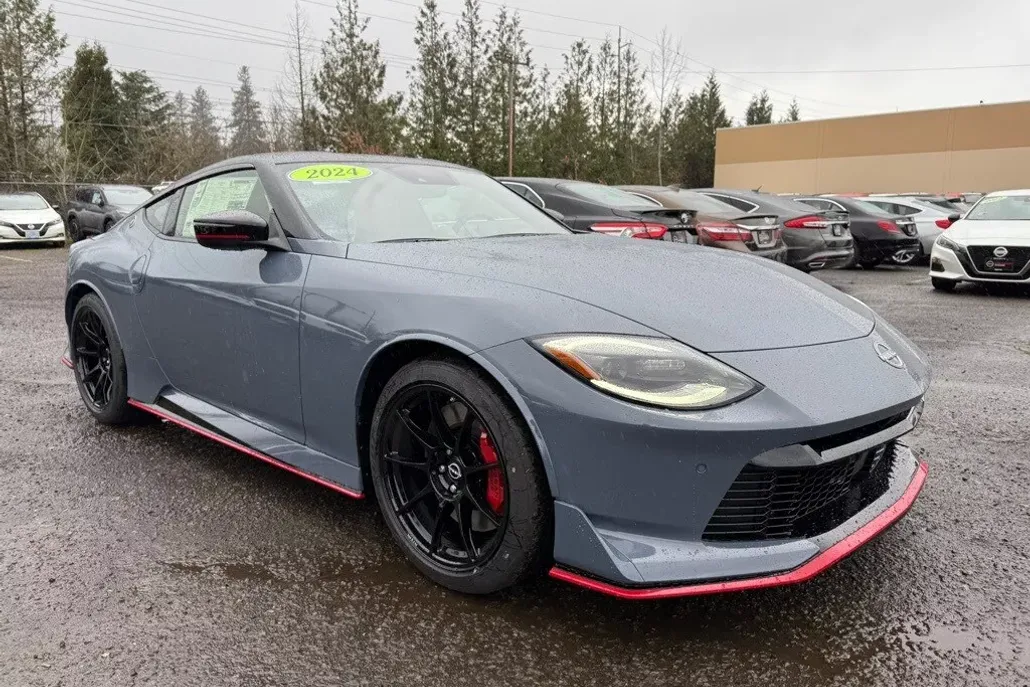 2024 Nissan Z Nismo photo 1