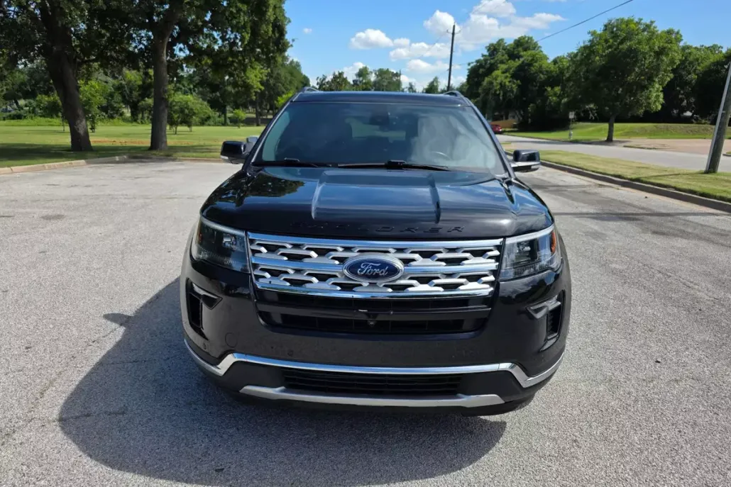 2018 Ford Explorer Sport photo 1