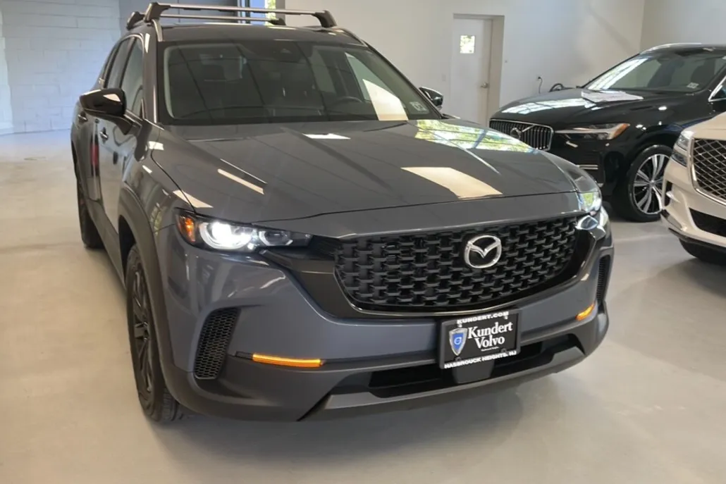 2023 Mazda CX-50 2.5 Preferred Plus photo 1