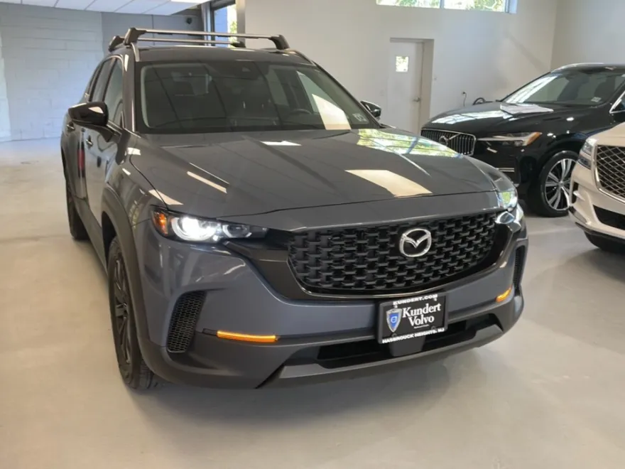 2023 Mazda CX-50 2.5 Preferred Plus photo 1