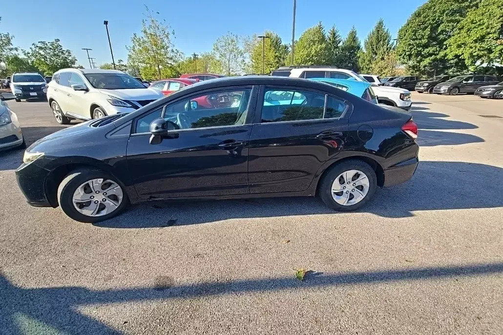 2013 Honda Civic LX photo 1