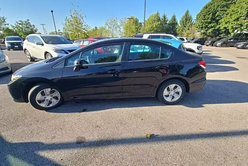 2013 Honda Civic LX photo 1