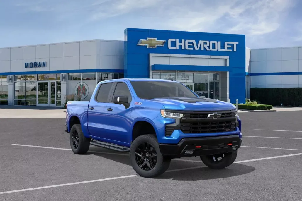 2026 Chevrolet Silverado Trail Boss LT photo 1