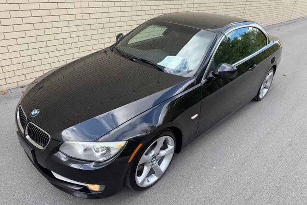 2012 Bmw 335i 3-Series photo 1