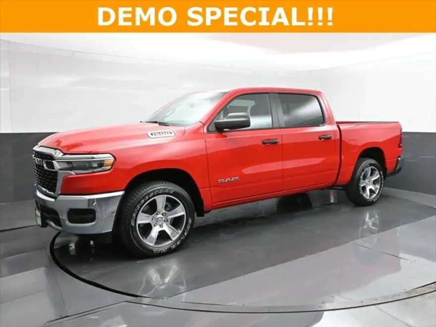 2025 Ram 1500 Tradesman photo 1