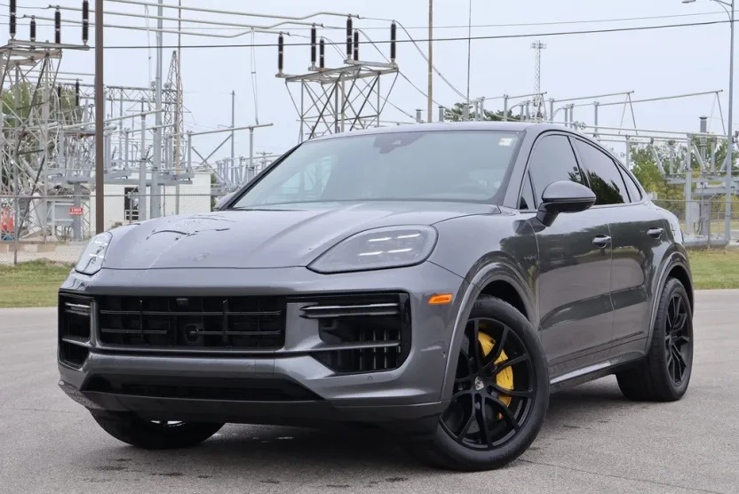 2025 Porsche Cayenne E-Hybrid Coupe Turbo photo 1