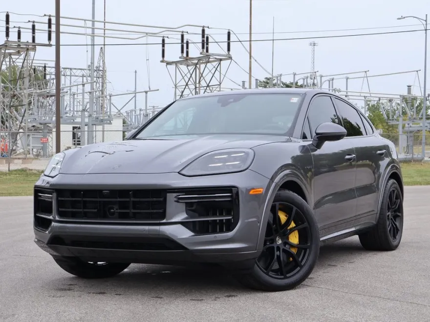 2025 Porsche Cayenne E-Hybrid Coupe Turbo photo 1