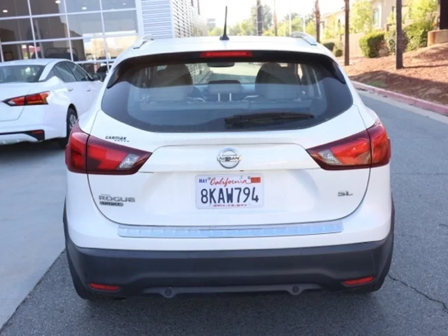 2019 Nissan Rogue Sport SL photo 1