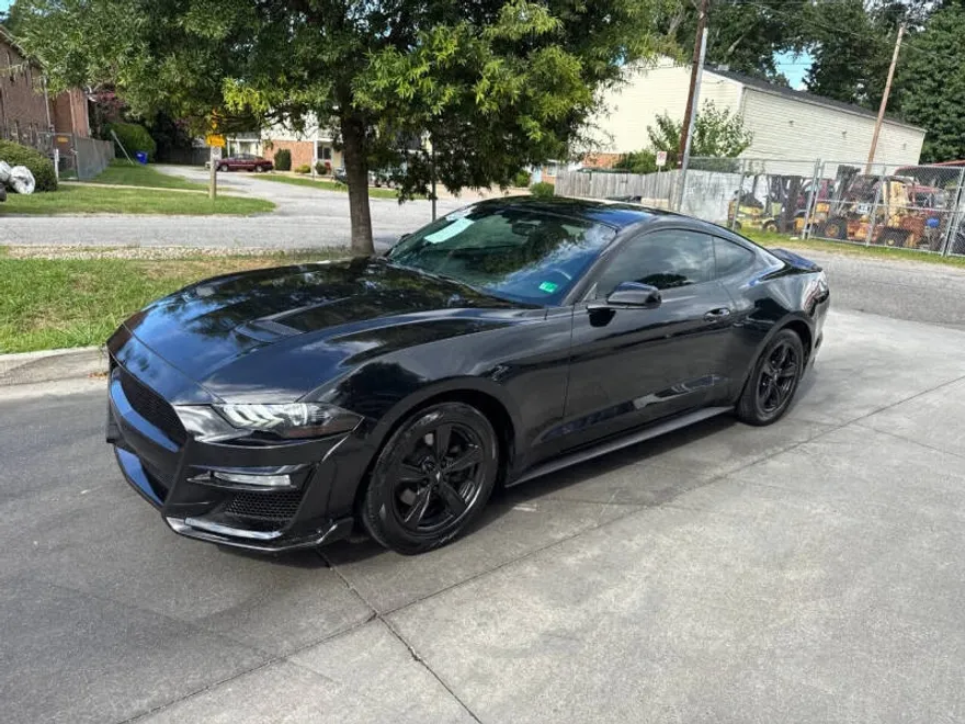 2020 Ford Mustang EcoBoost photo 1
