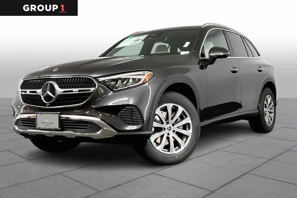 2025 Mercedes Benz GLC 300 4MATIC photo 1
