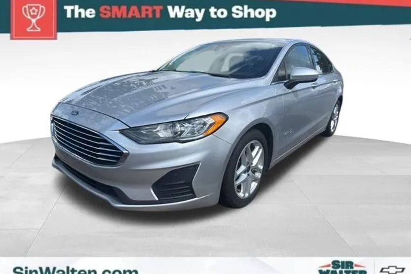 2019 Ford Fusion Hybrid SE photo 1