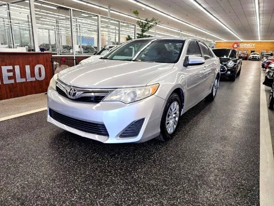 2012 Toyota Camry L photo 1