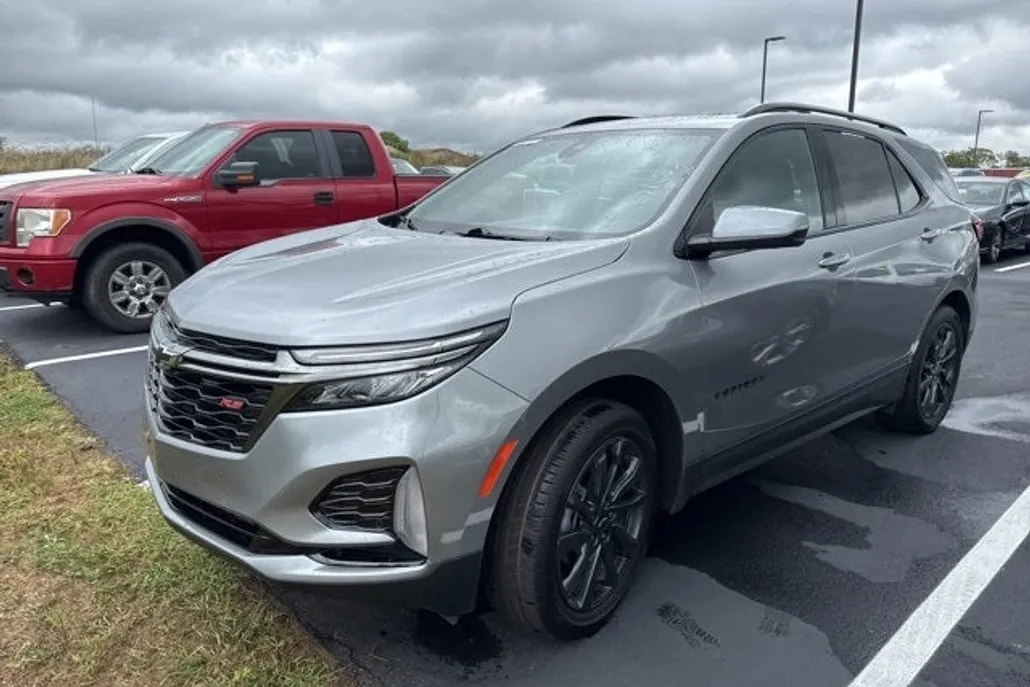 2023 Chevrolet Equinox RS photo 1