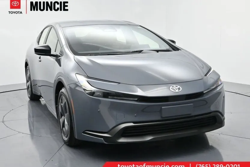 2026 Toyota Prius LE photo 1