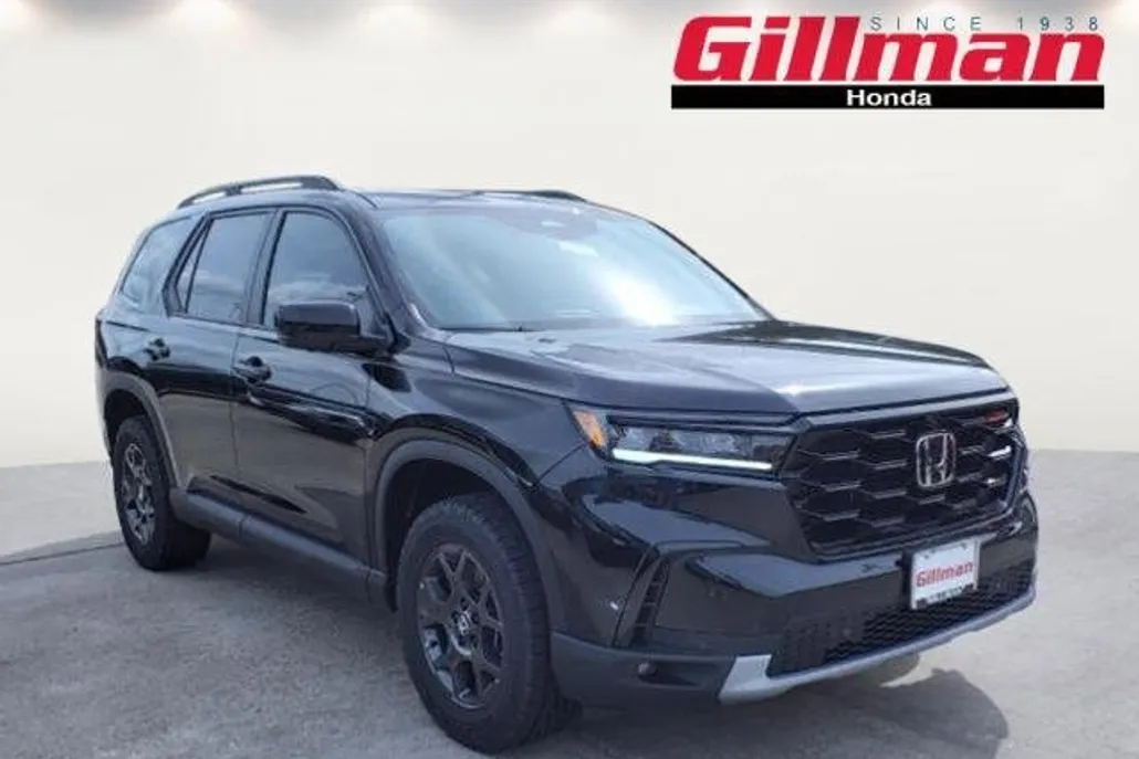 2025 Honda Pilot TrailSport photo 1