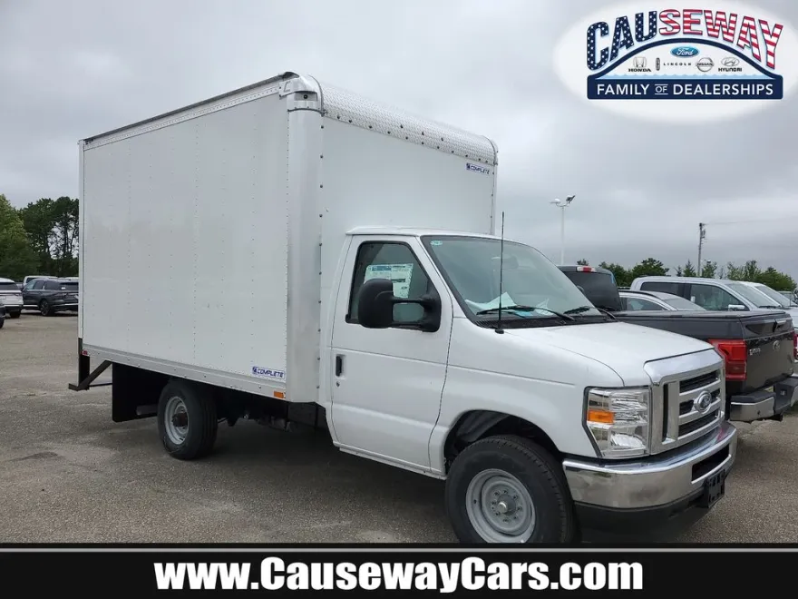 2024 Ford E-350 photo 1
