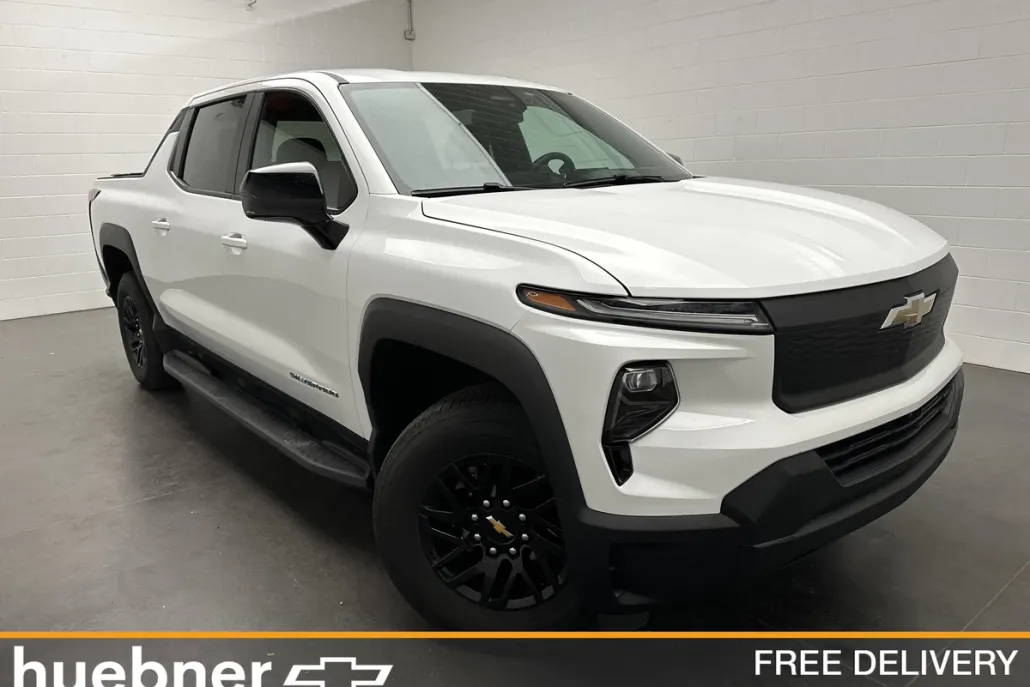 2024 Chevrolet Silverado EV Work Truck photo 1