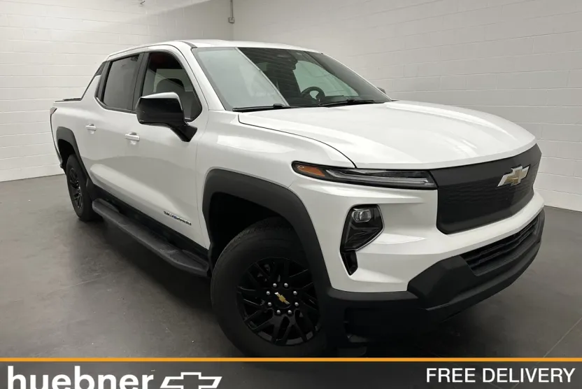 2024 Chevrolet Silverado EV Work Truck photo 1