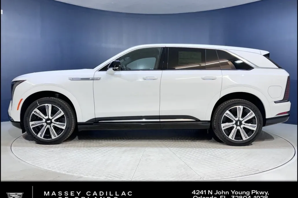 2025 Cadillac Escalade IQ Luxury photo 1