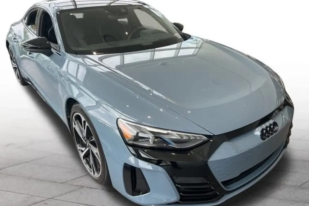 2023 Audi e-tron GT Premium Plus photo 1