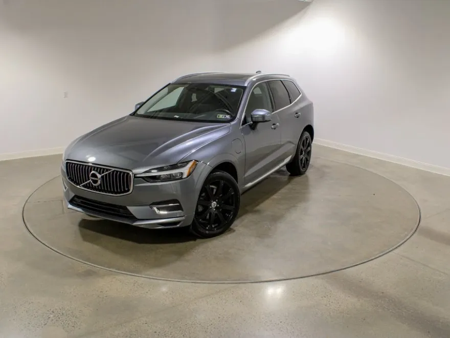 2021 Volvo XC60 Recharge Hybrid T8 Inscription photo 1