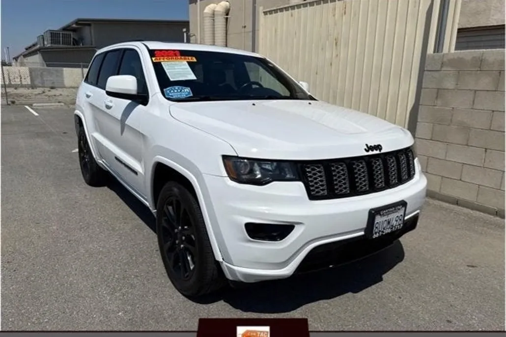 2021 Jeep Grand Cherokee Laredo X photo 1