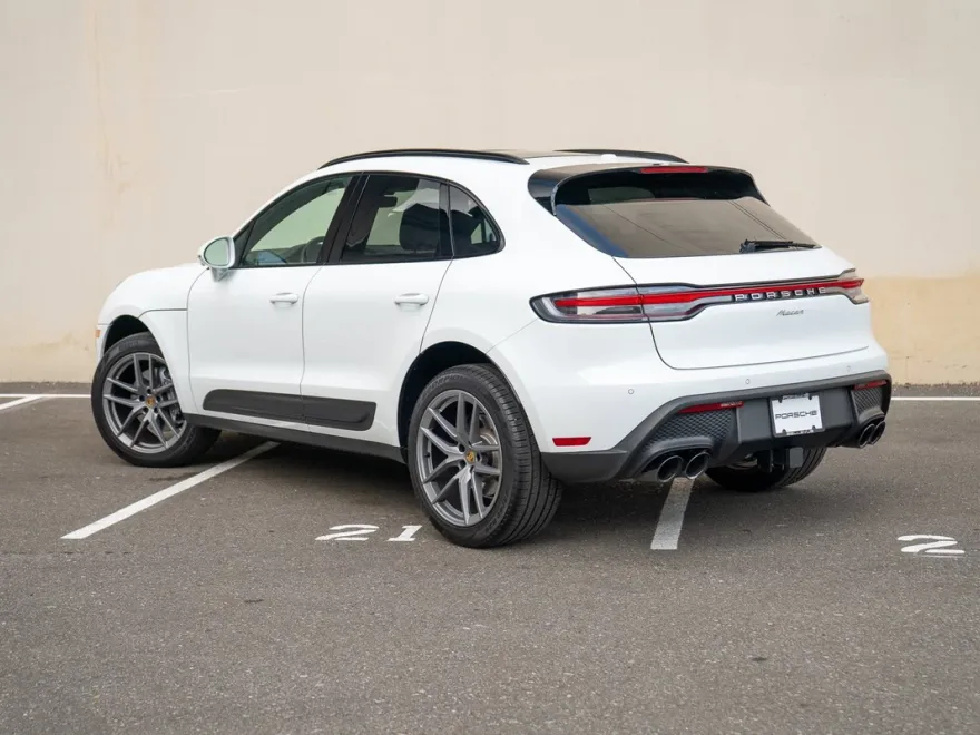 2025 Porsche Macan S photo 1