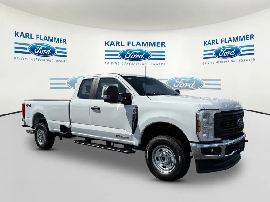 2025 Ford F-350 XL photo 1