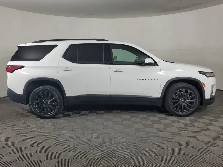 2022 Chevrolet Traverse RS photo 1