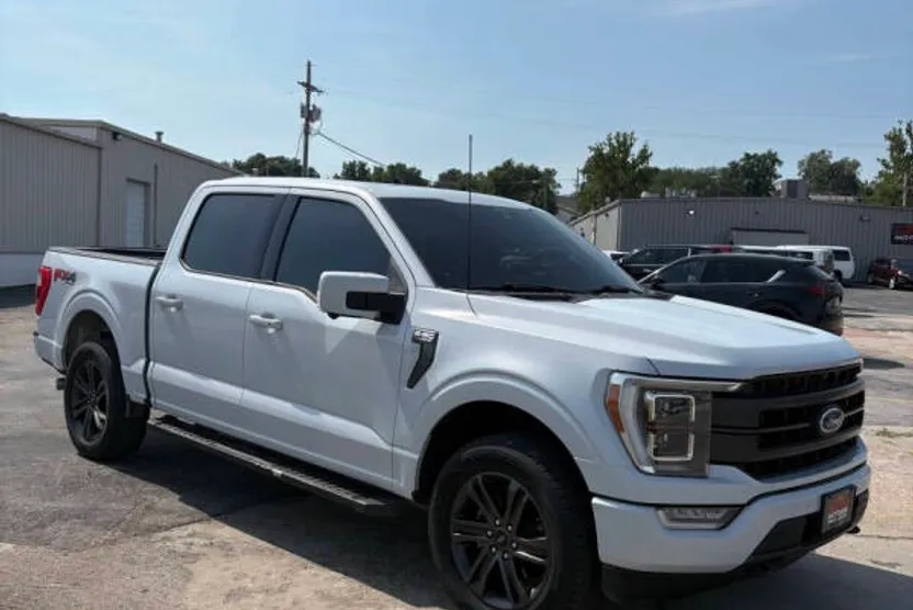 2021 Ford F-150 Lariat photo 1