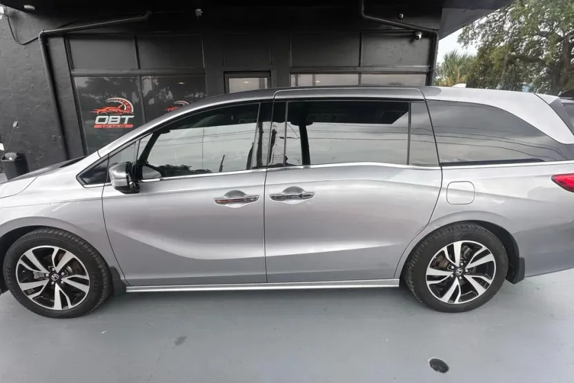 2018 Honda Odyssey Elite photo 1