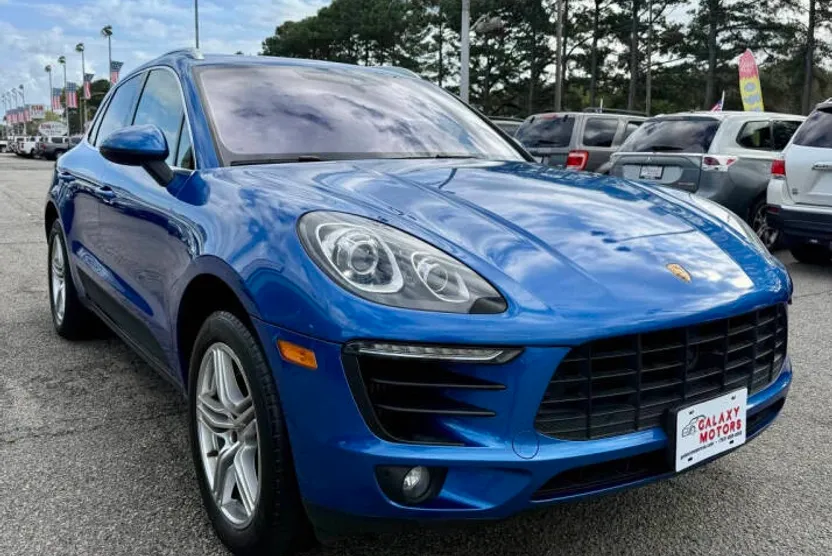 2015 Porsche Macan S photo 1