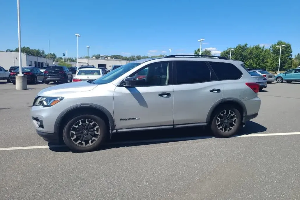 2020 Nissan Pathfinder SL Rock Creek photo 1