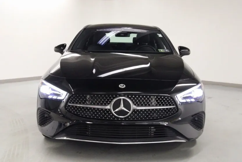 2025 Mercedes Benz CLA 250 4MATIC photo 1