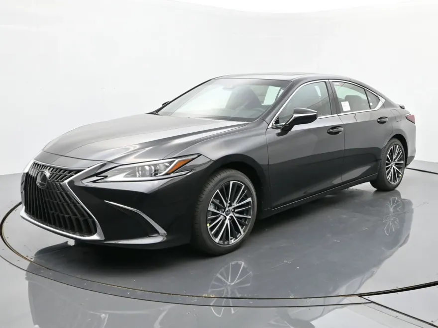 2025 Lexus ES 300h photo 1