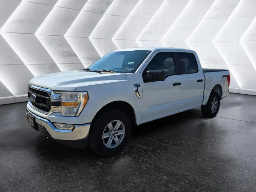 2022 Ford F-150 XL photo 1