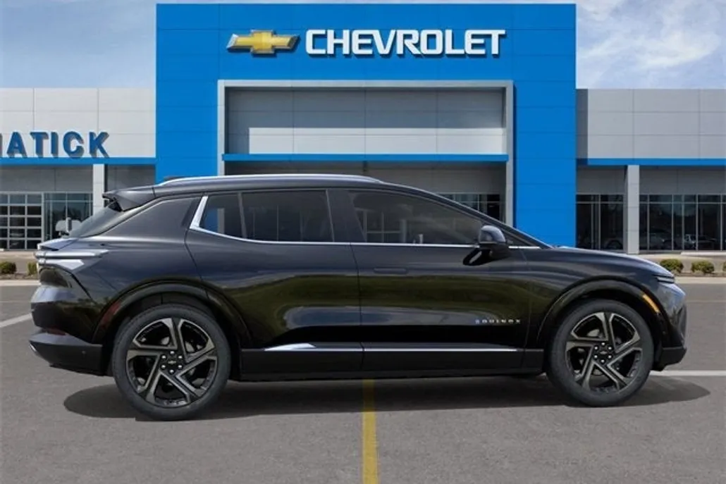 2025 Chevrolet Equinox EV 1LT photo 1