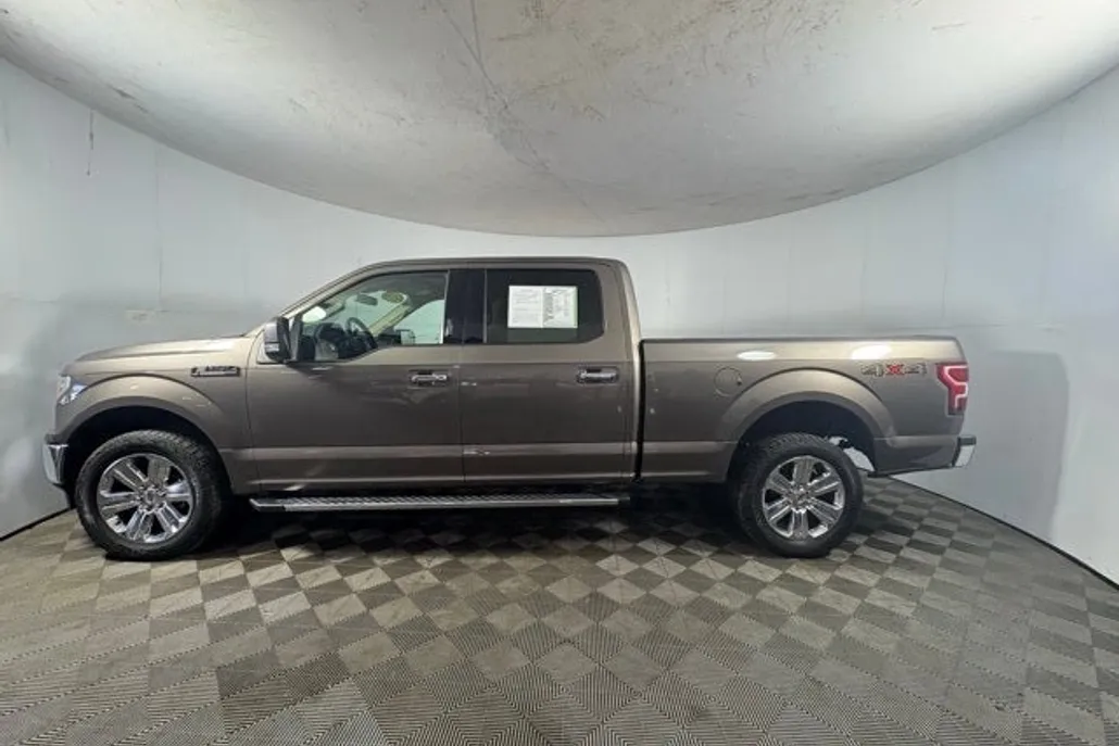 2019 Ford F-150 XLT photo 1
