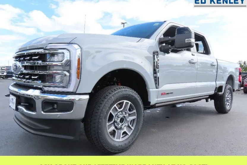 2025 Ford F-350 Lariat photo 1