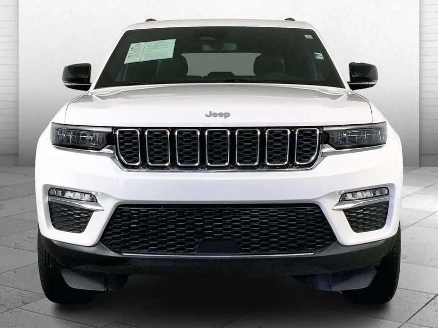 2024 Jeep Grand Cherokee Limited photo 1