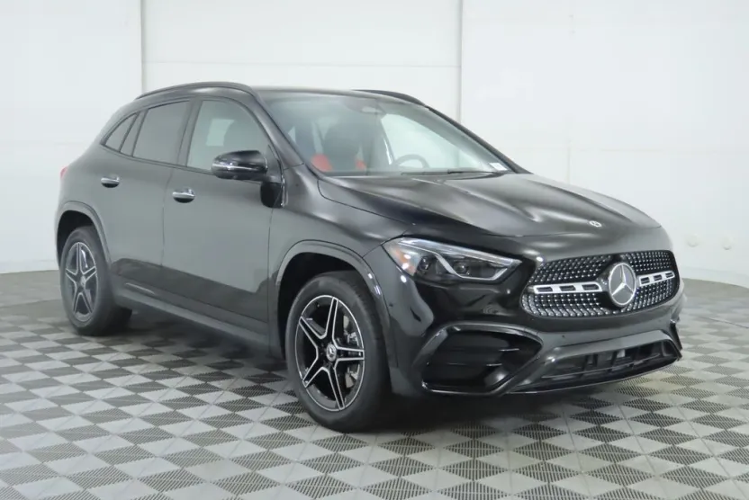 2026 Mercedes Benz GLA 250 photo 1