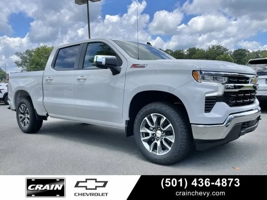 2025 Chevrolet Silverado 1500 LT photo 1
