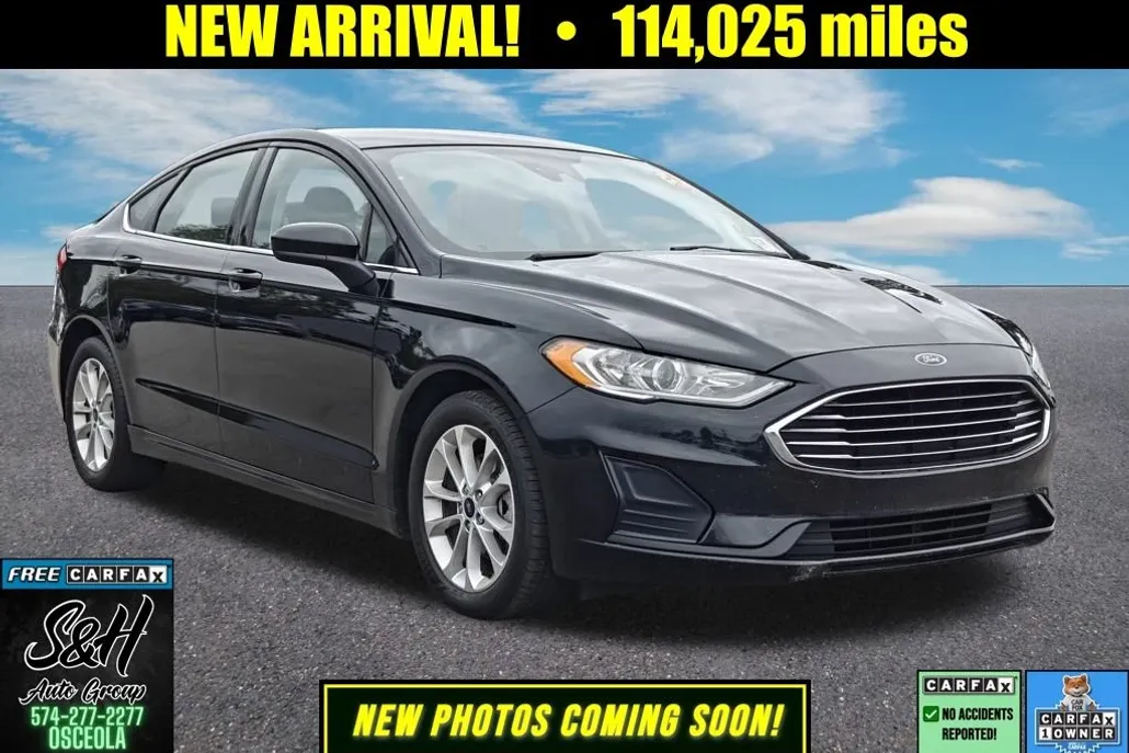 2020 Ford Fusion SE photo 1