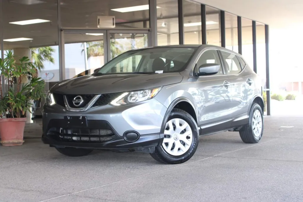 2018 Nissan Rogue Sport S photo 1