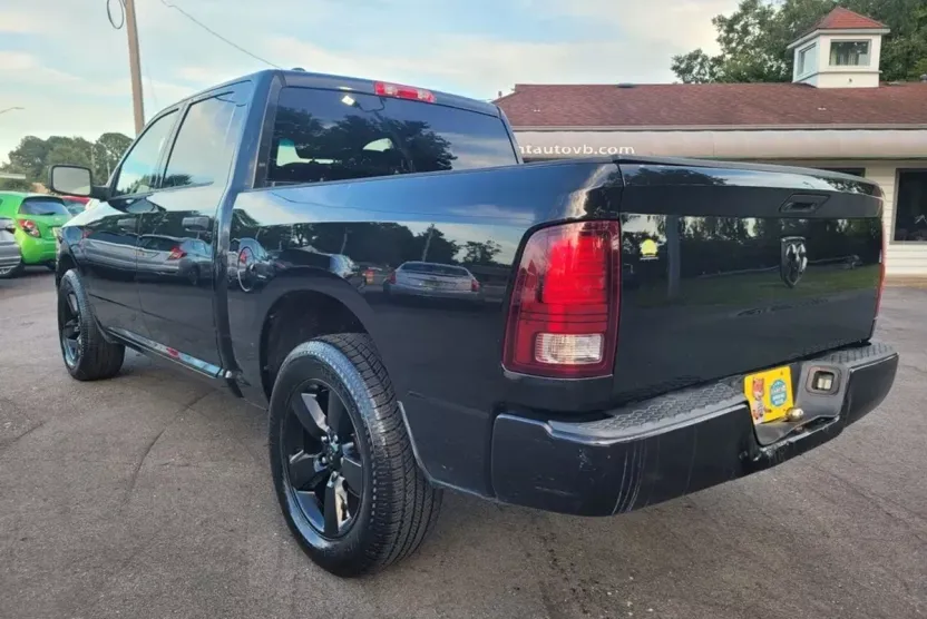 2015 Ram 1500 Express photo 1