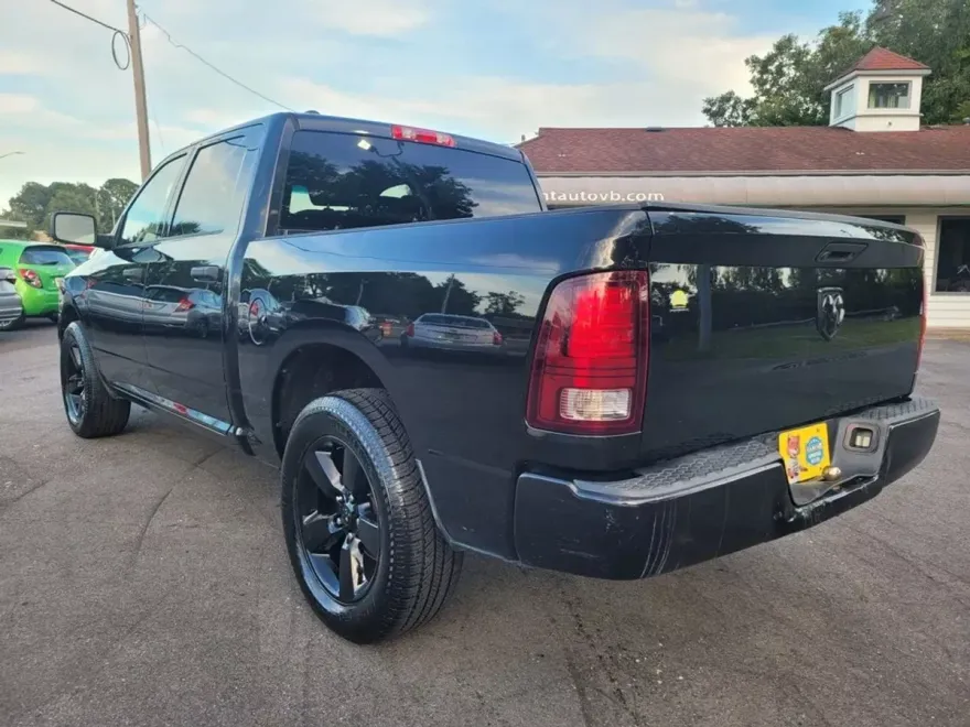 2015 Ram 1500 Express photo 1