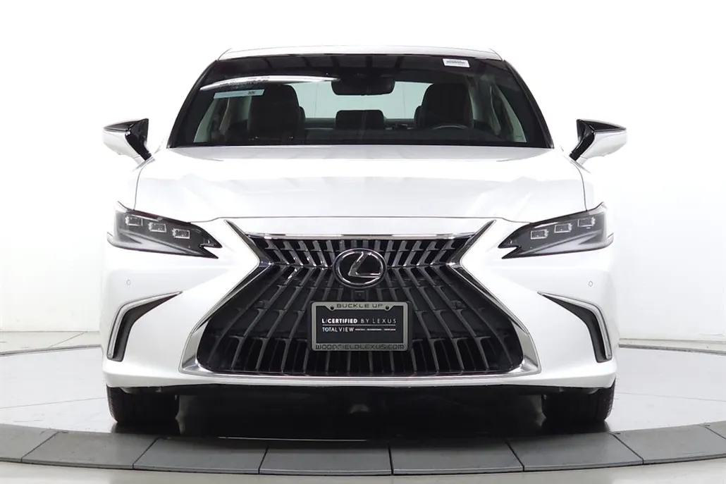 2024 Lexus ES 350 Ultra Luxury photo 1