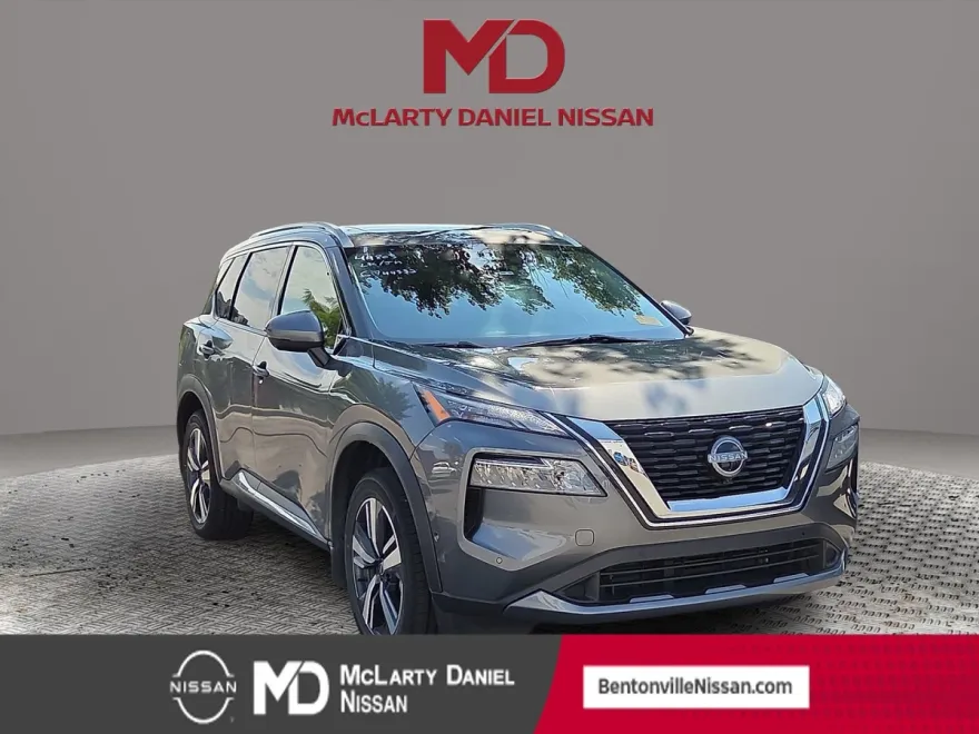 2023 Nissan Rogue SL photo 1